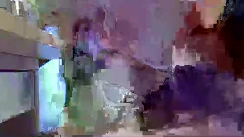 queutsch online show from December 9, 2024, 9:49 am