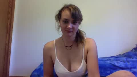 quicklikabunny online show from June 6, 2026, 7:07 pm