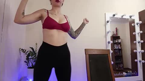 quiet_smile online show from October 15, 2025, 9:04 pm