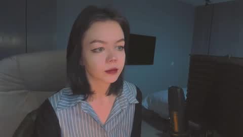 Snapshot of quietluxury chatting on January 9, 2026, 10:29 am quietluxury online show from January 9, 2026, 10:29 am