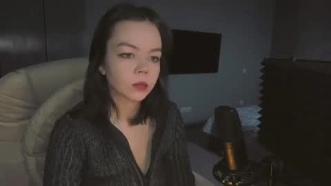 Snapshot of quietluxury chatting on February 11, 2026, 1:49 pm quietluxury online show from February 11, 2026, 1:49 pm