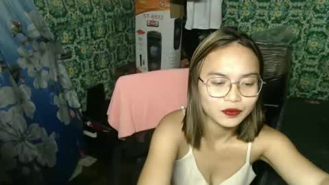 Snapshot of quinne_miles chatting on February 23, 2026, 11:29 am Quinne online show from February 23, 2026, 11:29 am