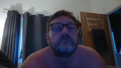 qwertyfish72 online show from December 5, 2024, 1:49 pm