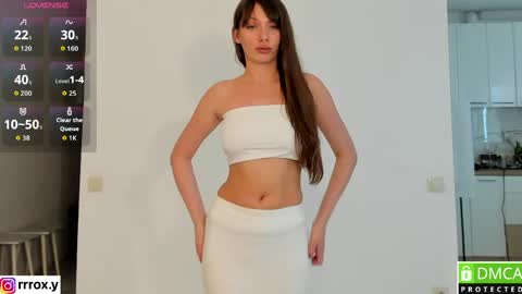 r00xvel online show from April 14, 2026, 6:30 am