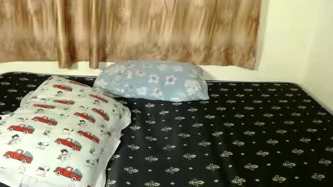 r153010 online show from November 22, 2025, 8:52 pm