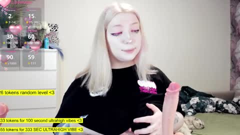 - online show from January 22, 2025, 10:15 pm