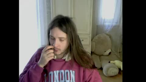 rabbitboyy online show from April 17, 2026, 9:45 am