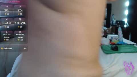Snapshot of rachel_111 chatting on January 22, 2025, 5:59 pm Rachel online show from January 22, 2025, 5:59 pm