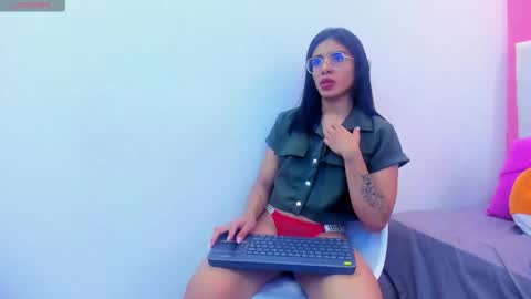 Rachel Donnelly online show from September 12, 2025, 5:07 am