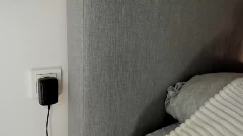 Sherryl online show from December 19, 2025, 9:05 am