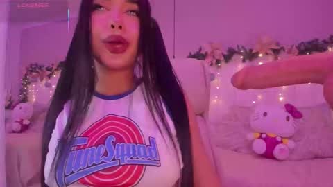 Mariana online show from December 15, 2025, 8:24 pm