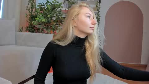 Snapshot of rachel_rut chatting on September 19, 2025, 4:47 am Rachel online show from September 19, 2025, 4:47 am