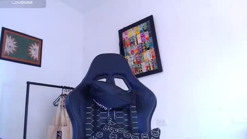 rachell_420 online show from December 4, 2025, 4:16 pm