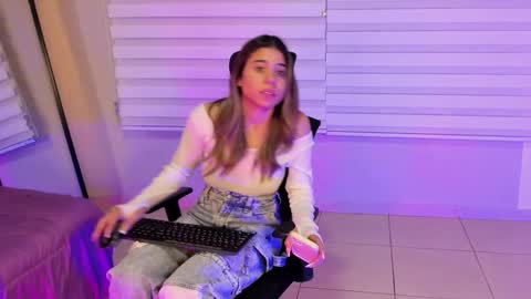 Rachell online show from October 1, 2025, 4:29 am