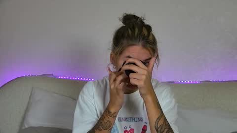 RachellSimpson online show from September 16, 2025, 7:04 pm