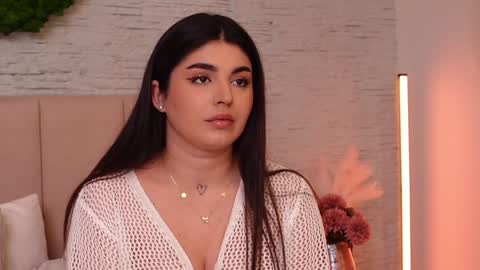 RachelSwaan online show from December 10, 2024, 11:11 am