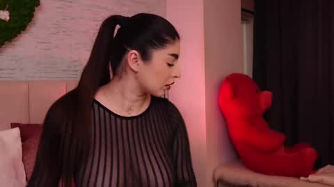 RachelSwaan online show from February 25, 2025, 9:42 am