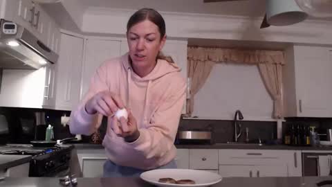 Racy Tracy online show from January 6, 2026, 2:21 pm