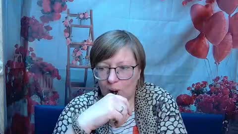 Snapshot of radachudna chatting on February 27, 2026, 12:16 pm RadaChudna online show from February 27, 2026, 12:16 pm