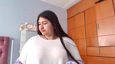 radiantgoddes online show from January 8, 2025, 1:41 pm