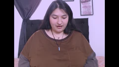 radiantgoddes online show from September 29, 2025, 4:12 pm