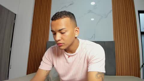 rafa_cruz online show from October 18, 2025, 11:33 am