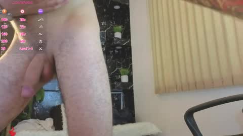 Snapshot of rafael_mendez chatting on April 26, 2026, 7:55 pm R A F A E L online show from April 26, 2026, 7:55 pm