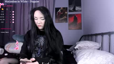 Janna  online show from February 8, 2026, 7:45 am