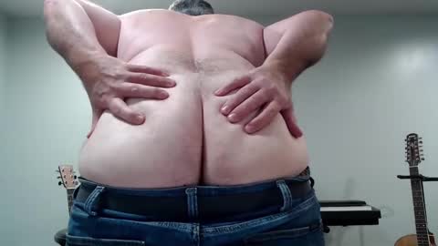 Snapshot of ragin_hardon001 chatting on December 14, 2024, 5:58 pm Ray online show from December 14, 2024, 5:58 pm