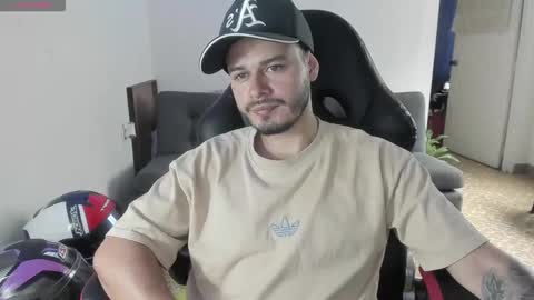 ragnar_lothbrok77 online show from September 13, 2025, 7:24 pm