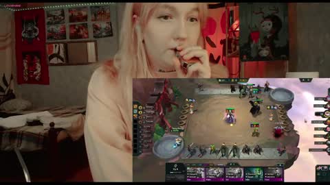 Snapshot of raiingurl chatting on February 8, 2025, 5:39 pm Kate online show from February 8, 2025, 5:39 pm