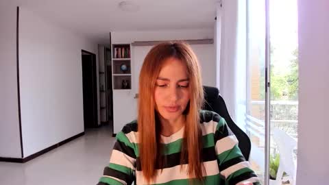 Jennyindependent model . online show from February 13, 2026, 6:59 pm