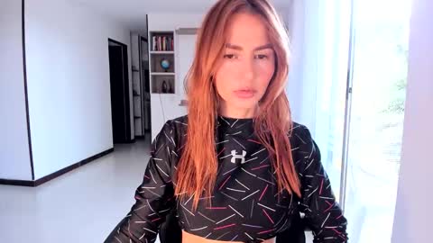 Jennyindependent model . online show from April 6, 2026, 8:10 pm