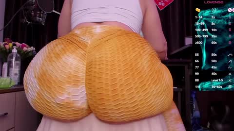 Laura online show from January 10, 2025, 2:46 am