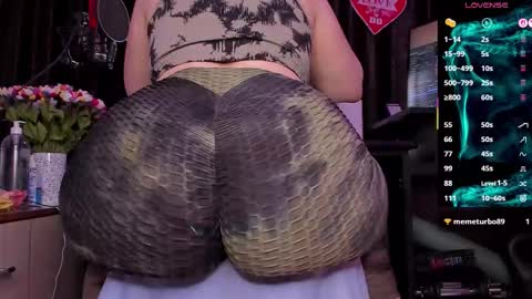 Laura online show from September 26, 2025, 3:10 am