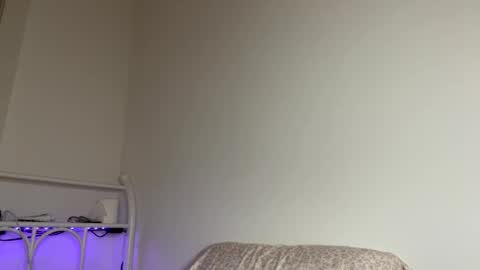 Snapshot of raiyvyn chatting on January 16, 2025, 3:56 am Ray Ray online show from January 16, 2025, 3:56 am