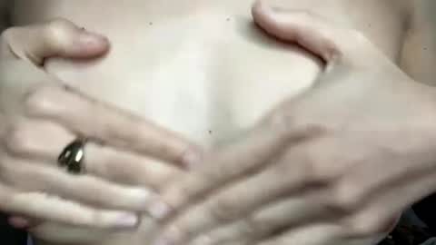 Snapshot of raiyvyn chatting on February 17, 2025, 3:25 am Ray Ray online show from February 17, 2025, 3:25 am