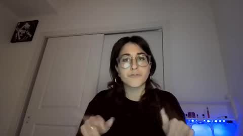 Snapshot of raiyvyn chatting on January 6, 2026, 4:38 am Ray Ray online show from January 6, 2026, 4:38 am