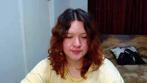 Snapshot of ramona15 chatting on September 19, 2025, 10:21 pm Ramona online show from September 19, 2025, 10:21 pm