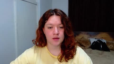 Snapshot of ramona15 chatting on November 6, 2025, 12:22 am Ramona online show from November 6, 2025, 12:22 am