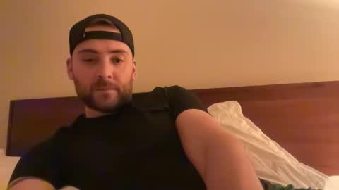 Snapshot of randomdude5950 chatting on February 11, 2026, 3:00 am randomdude5950 online show from February 11, 2026, 3:00 am