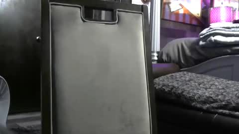 Randy8inbater online show from November 9, 2025, 9:40 am