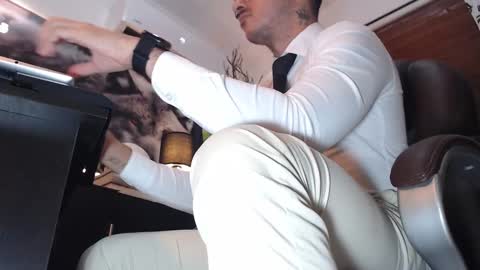 randylukehot online show from January 15, 2025, 6:40 pm