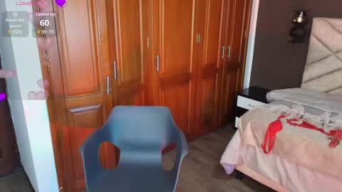 Raquel online show from February 14, 2025, 2:54 pm