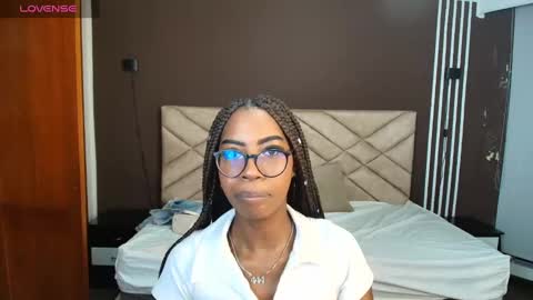 Raquel online show from September 27, 2025, 7:30 pm