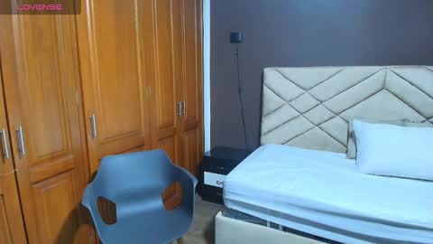 Raquel online show from October 23, 2025, 11:53 am