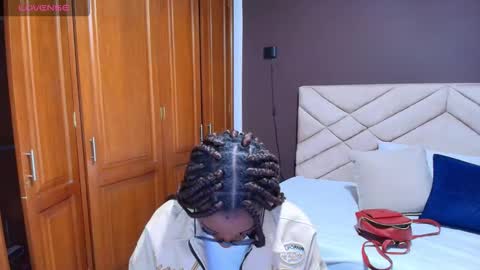 Raquel online show from January 14, 2026, 11:49 am