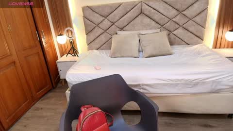 Raquel online show from March 31, 2026, 12:16 pm