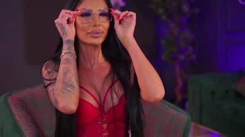 Raquelle online show from December 27, 2024, 7:03 pm