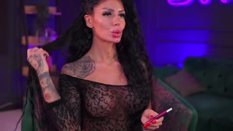 Raquelle online show from January 4, 2025, 12:59 am